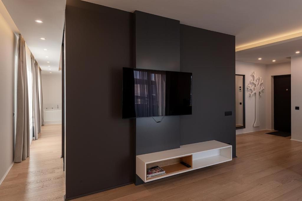 Sauna&jacuzzi Apartment *